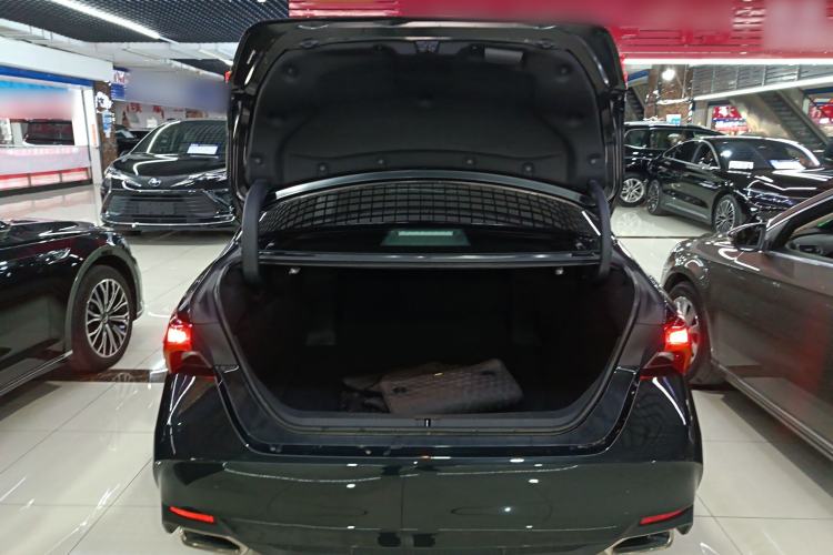 Used Toyota Avalon 2023 2.5L Luxury Edition
