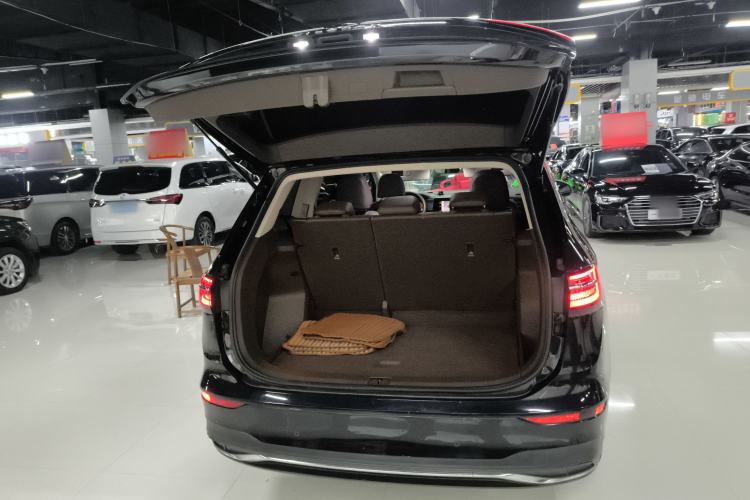 Used Volkswagen Viloran 2023 Revised 330TSI Business Edition
