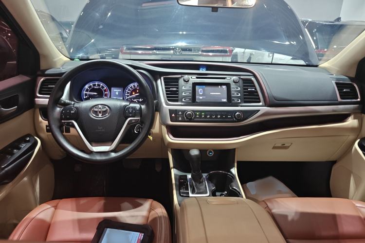 Used Toyota Highlander 2017 2.0T Two-Wheel Drive Elite Edition 5 Seats