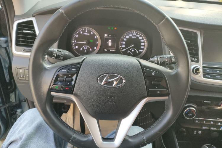 Used Hyundai Tucson 2015 1.6T Dual-Clutch Two-Wheel-Drive Smart Model
