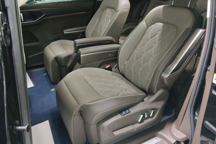 Used Volkswagen Viloran 2023 380TSI Prestige Edition
