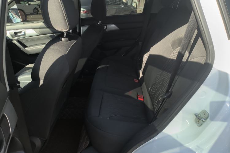 Used Haval H2 2018 Chuanxiang Edition Blue Badge 1.5T Manual Two-Wheel Drive Fashionable Model