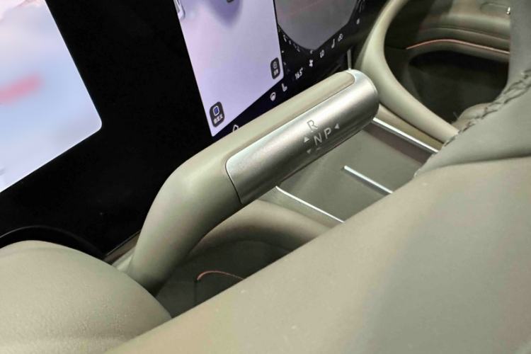 Used Hima AITO M9 2024 Range-Extended Ultra Version 52 kWh 5-Seater Model
