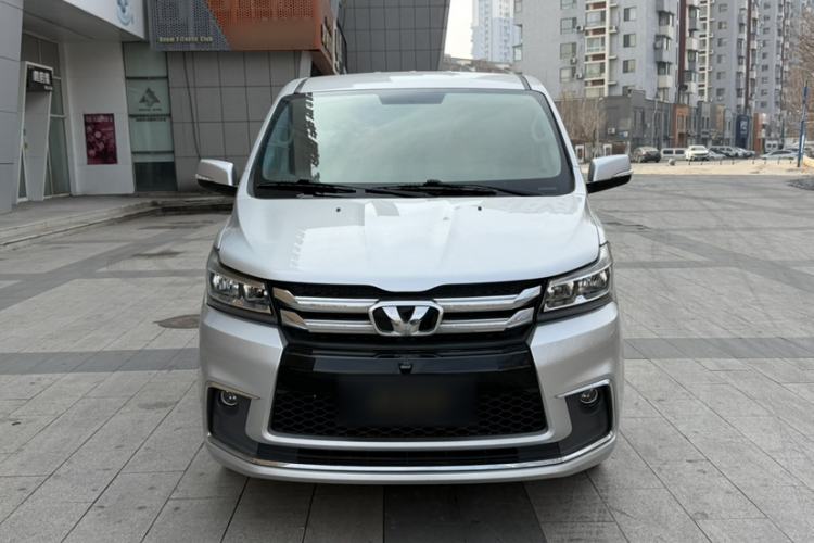 Used Huasong 7 2017 2.0T Automatic Standard Edition
