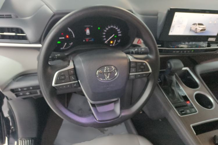 Used Toyota Granvia 2024 2.5L Hybrid Comfort Edition