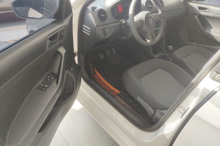 Used Volkswagen Jetta 2015 Zhuihui Edition 1.4L Manual Fashion Model