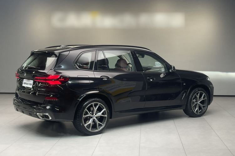 Used BMW X5 2023 xDrive 30Li Luxury M Sport Night Edition Package
