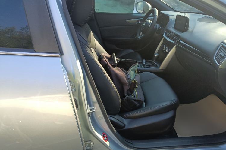 Used Mazda CX-4 2018 2.0L Automatic Two-Wheel Drive Blue Sky Dynamic Version China V Standard