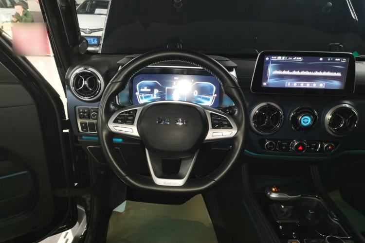 Used  BJ40 2020 2.0T Automatic Four-Wheel Drive Urban Hunter Edition Chivalrous Type
