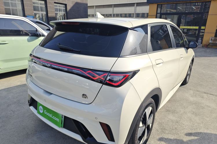 Used BYD Dolphin 2023 420 km Fashion Edition
