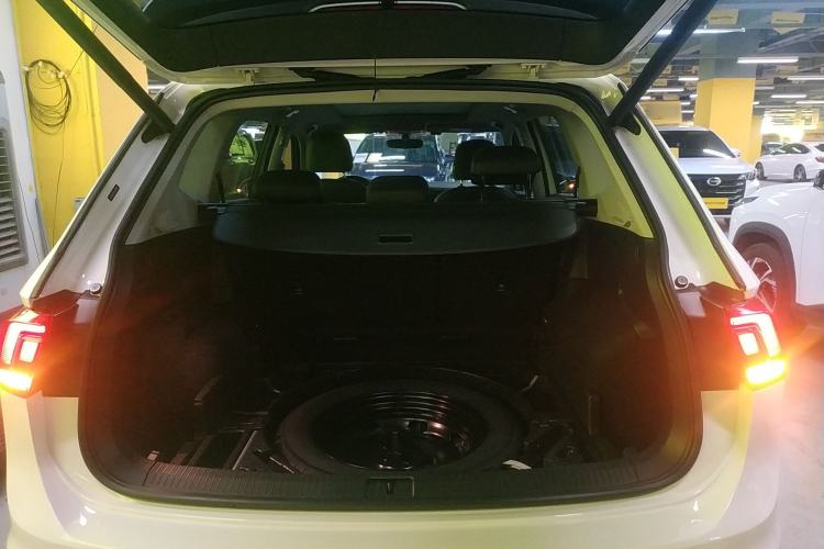 Used Volkswagen Tiguan L 2021 330TSI Automatic Two-Wheel Drive R-Line Enhanced Edition
