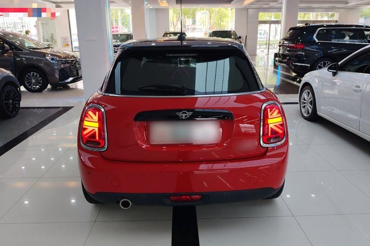 Used  MINI 2020 1.5T COOPER Classic Edition Five-Door Version
