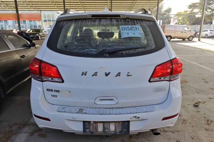 Used Haval H6 2016 Upgraded Model 1.5T Automatic Two-Wheel Drive Elite Version
