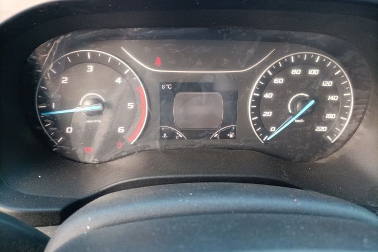 Used JMC Fushun 2023 2.0T Manual Short-Wheelbase Mid-Top Commercial Multi-Purpose 6-Seater Passenger Vehicle