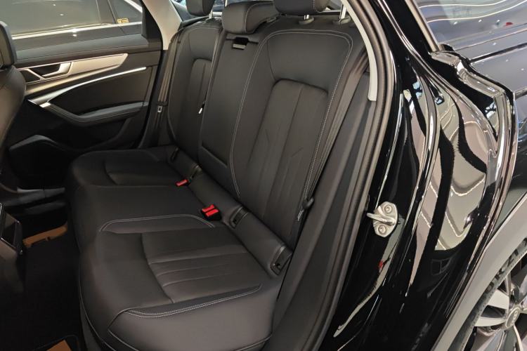 Used Audi A6 (Import) 2024 allroad quattro 55 TFSI Prestige Off-Road Model
