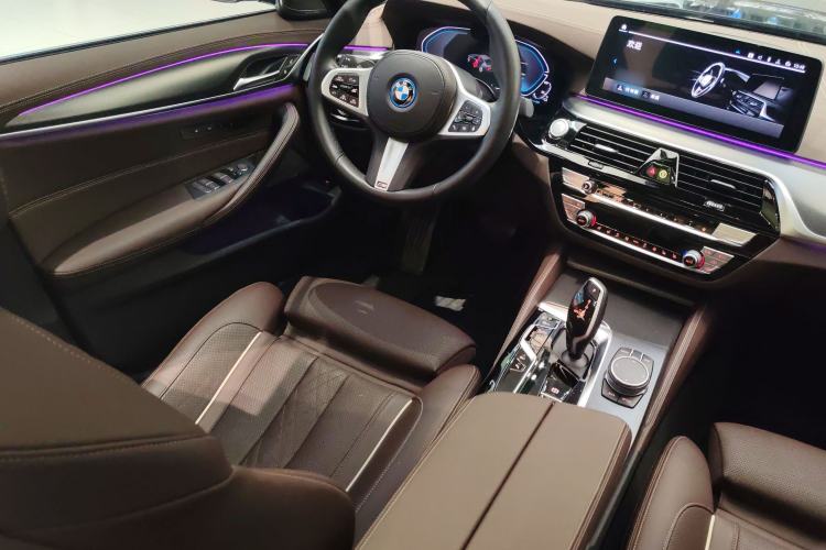 Used BMW 5 Series New Energy 2022 Restyled 535Le Pioneer Edition M Sport Package
