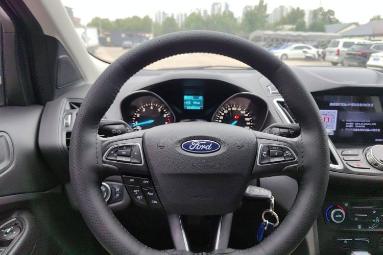 Used Ford Kuga 2019 EcoBoost 180 Two-Wheel-Drive Platinum Edition China VI Standard