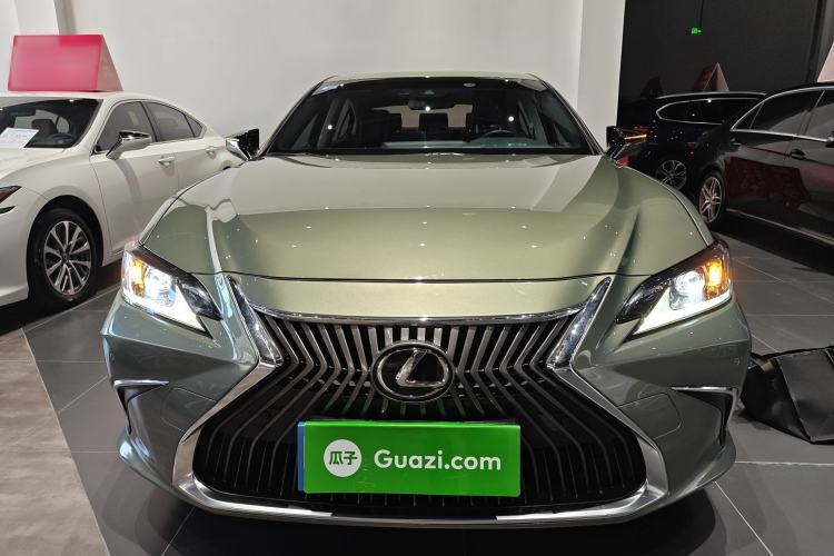 Used Lexus ES 2020 200 Excellence Edition