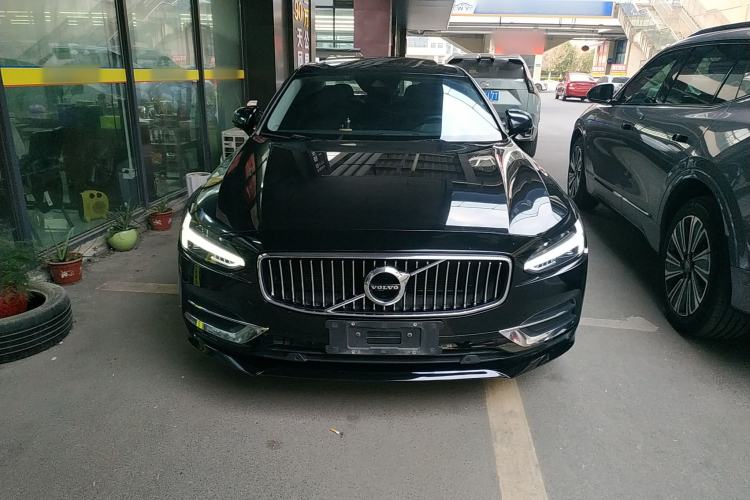 Used Volvo S90 2020 T5 Zhiyi Luxury Edition
