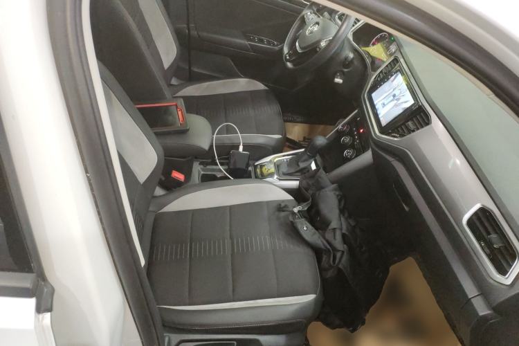 Used Volkswagen T-ROC 2018 280TSI DSG Two-Wheel Drive Advanced Version China V Emission Standard