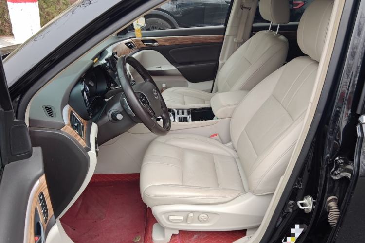 Used GAC Trumpchi GS8 2017 320T Two-Wheel Drive Luxury Smart Connectivity Version (7 Seats)
