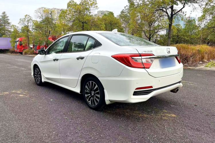 Used Honda Crider 2015 1.8L Automatic Luxury Edition
