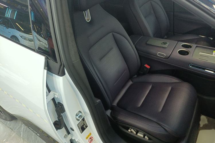 Used  07 2024 Max Extended-Range Edition