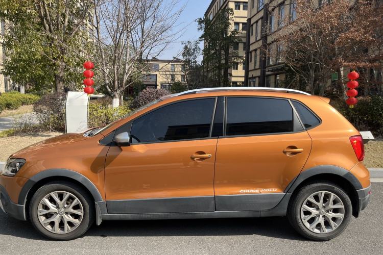 Used Volkswagen Polo 2014 1.6L Cross Polo Automatic
