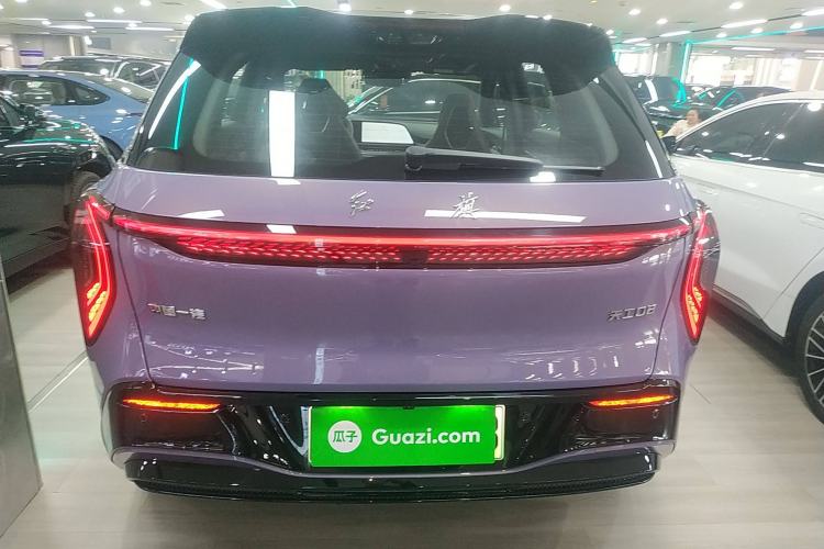 Used Hongqi Tiangong 08 2025 680 Ultra Four-Wheel-Drive Version
