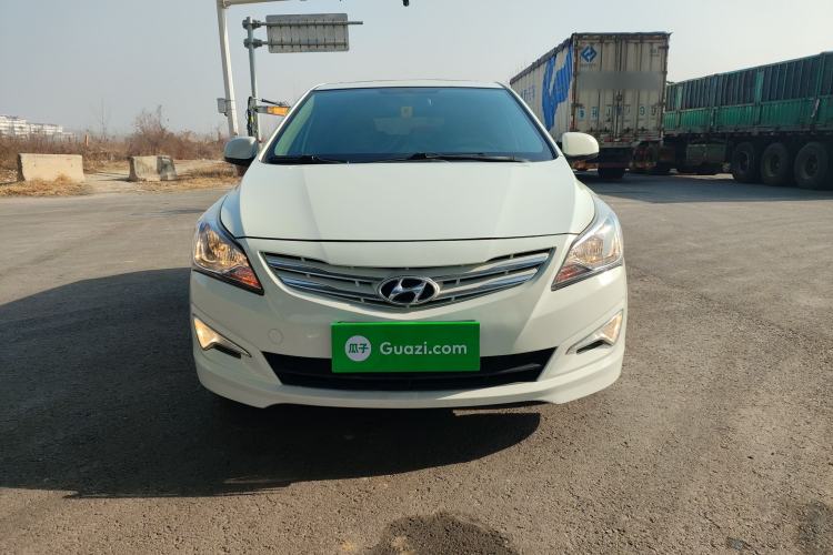 Used Hyundai Verna Ray 2016 1.4L Automatic Leading-Edge GLX
