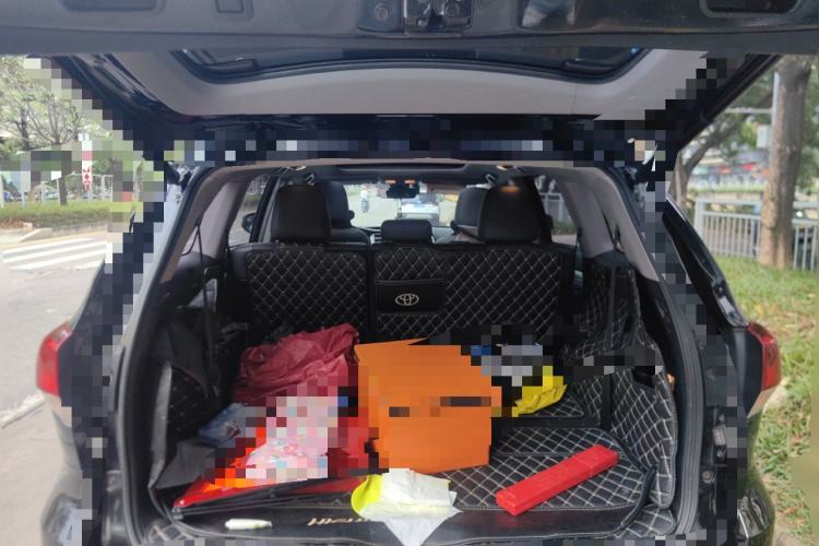 Used Toyota Highlander 2018 2.0T Four-Wheel Drive Prestige Version 7 Seats China VI Standard
