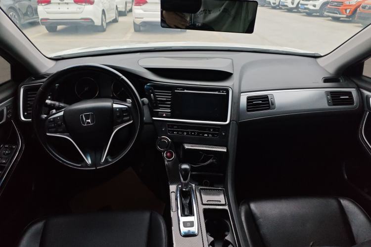 Used Honda Spirior 2015 2.4L Prestige Edition
