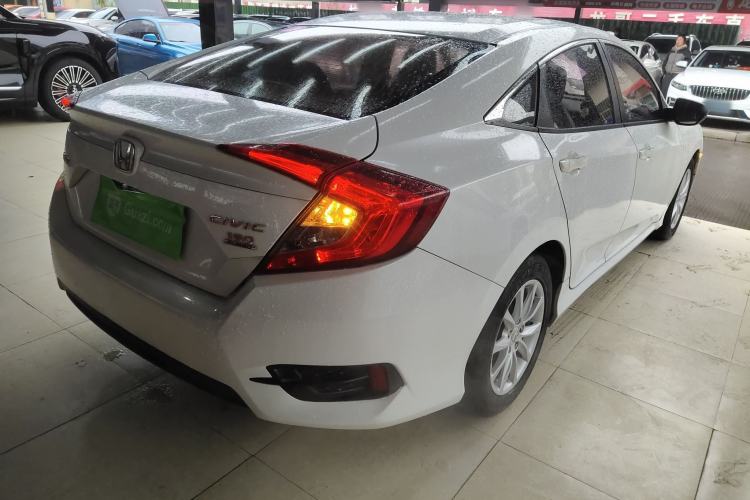 Used Honda Civic 2016 180TURBO CVT Comfort Version
