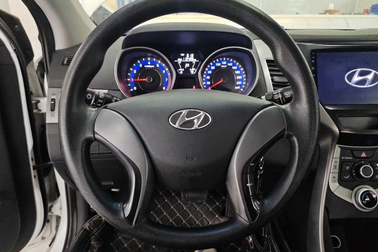 Used Hyundai Elantra 2016 1.6L Automatic Smart Version