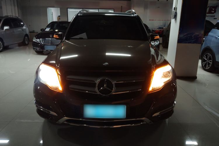 Used Mercedes-Benz GLK-Class 2013 GLK 300 4MATIC Dynamic Sunroof Model