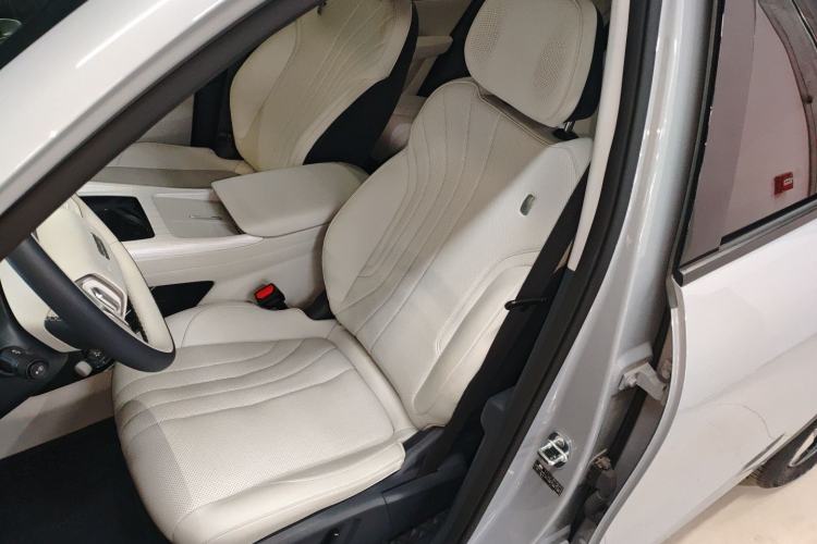 Used  E5 2024 440km Exploration Version