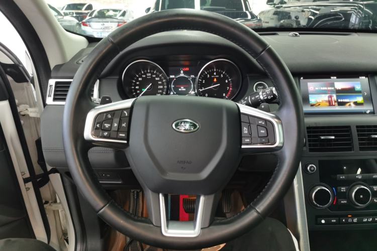 Used Land Rover Discovery Sport 2019 240 PS SE Version China VI Standard