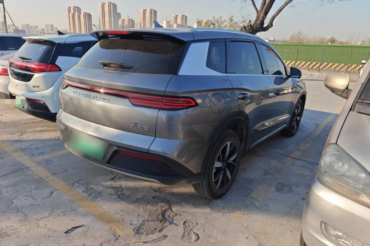 Used BYD Song Pro New Energy 2024 HONOR Edition DM-i 71KM Navigation Model
