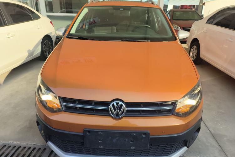 Used Volkswagen Polo 2016 1.6L Cross Polo Automatic
