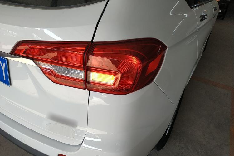 Used Haval M6 2019 1.5T DCT Two-Wheel Drive Value Edition China VI Standard
