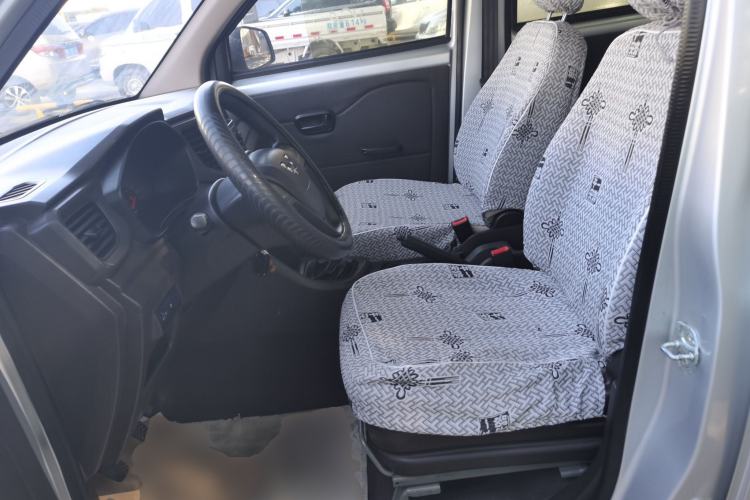 Used Wuling Hongguang V 2019 1.5L Jingqu Version China VI LAR
