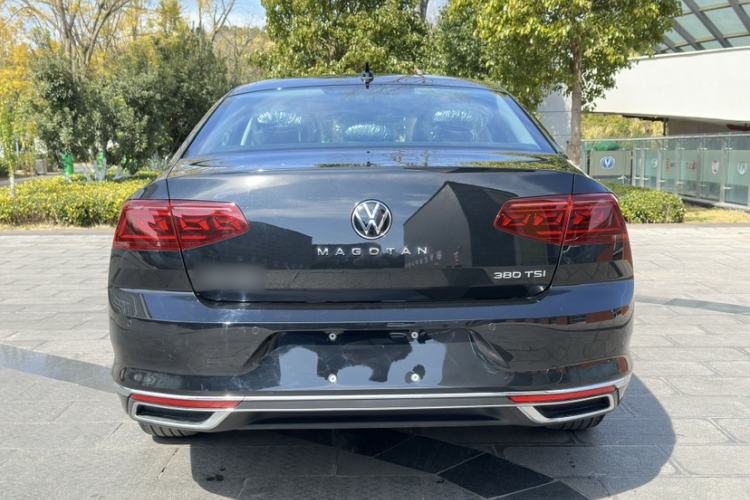 Used Volkswagen Magotan 2026 30 Million Vehicles Selected Model 380TSI DSG Luxury Edition
