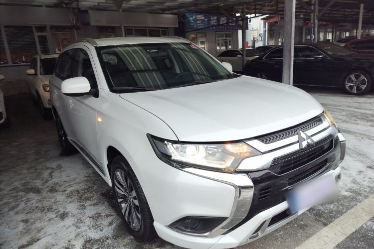Used Mitsubishi Outlander 2021 2.0L Two-Wheel Drive Comfort Edition 5 Seats

