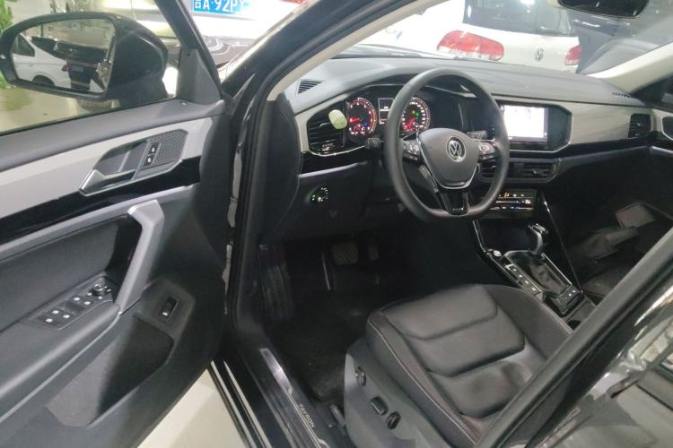 Used Volkswagen Tayron 2022 280TSI Two-Wheel Drive Luxury Smart Connectivity Version
