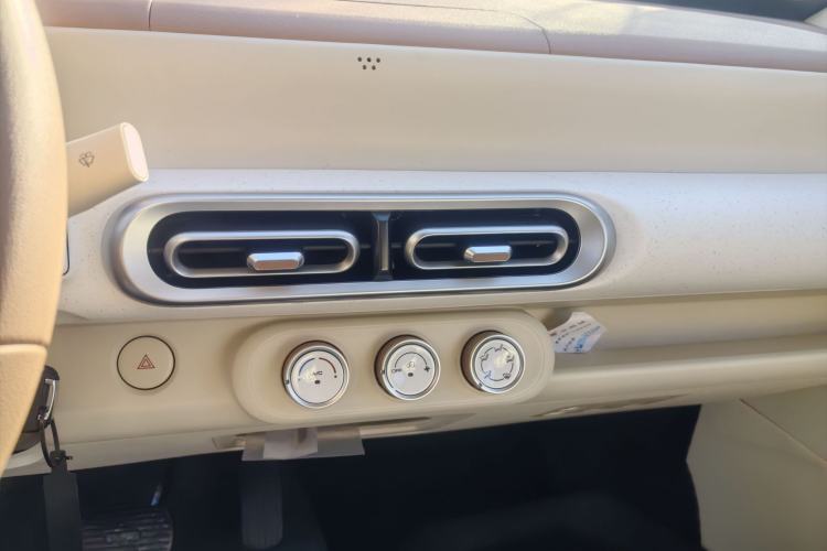 TDK.VehicleDetails.img