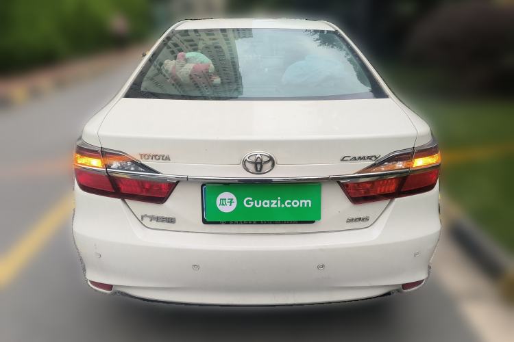 Used Toyota Camry 2015 2.0G Premier Edition
