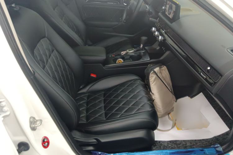 Used Honda Civic 2022 240TURBO CVT Dynamic Edition
