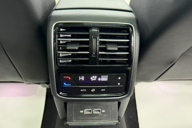 Used Volkswagen Magotan 2023 2 Million Units Commemorative Edition 330TSI DSG Luxury Version