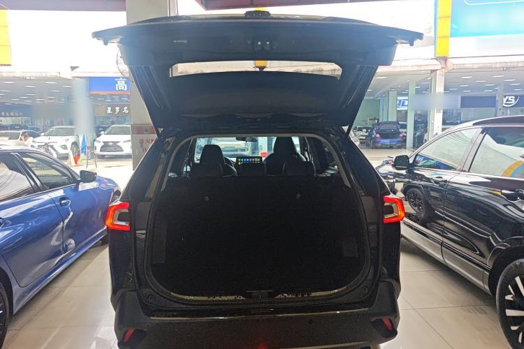 Used Toyota Wildlander 2022 Updated Version 2.0L CVT Two-Wheel Drive Leading Edition