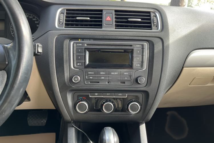 Used Volkswagen Sagitar 2014 Revised Version 1.6L Automatic Comfort Edition
